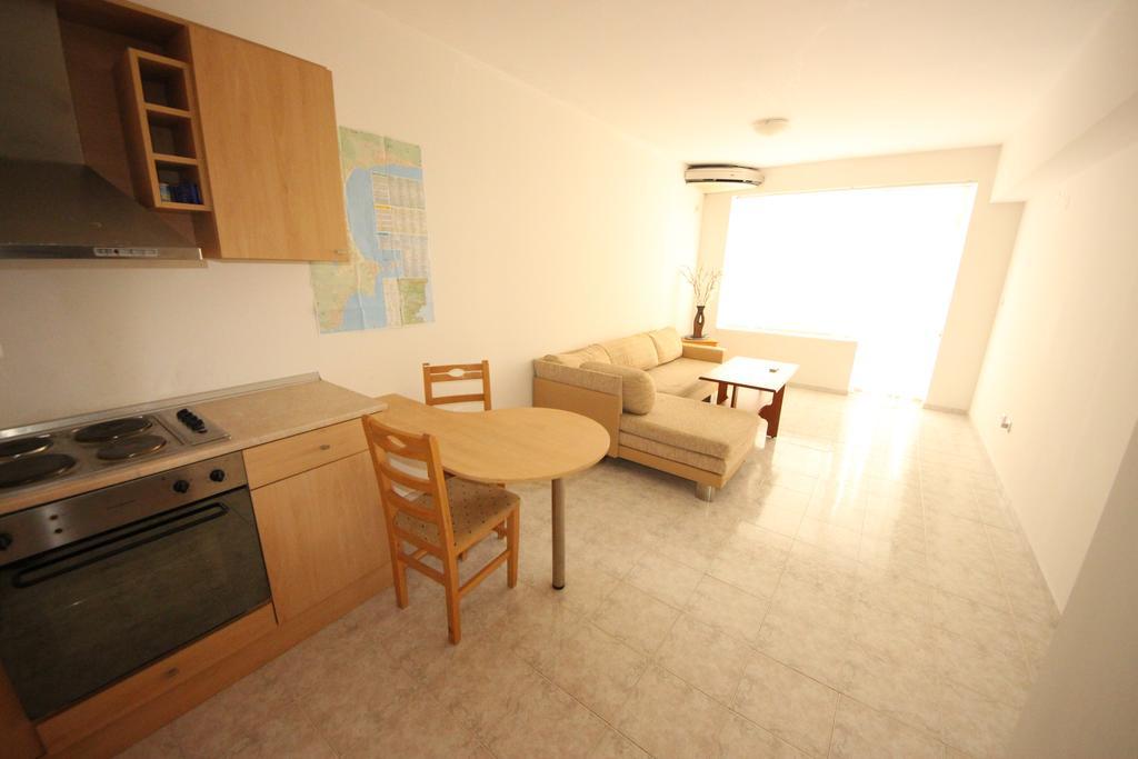 Sunny Day 1 - Menada Apartments Sunny Beach Quarto foto
